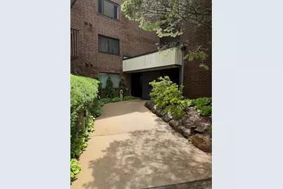 650 Whitney Court #105, Gurnee, IL 60031 - Photo 3