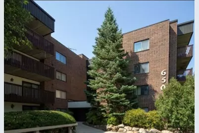 650 Whitney Court #105, Gurnee, IL 60031 - Photo 1