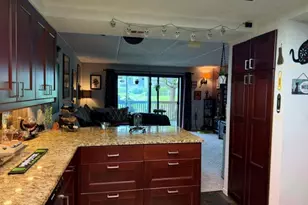 650 Whitney Ct, Gurnee, IL 60031 - Photo 11