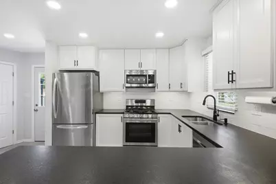 714 N 2nd Avenue, Villa Park, IL 60181 - Photo 13