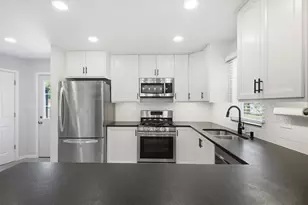 714 N 2nd Ave, Villa Park, IL 60181 - Photo 13