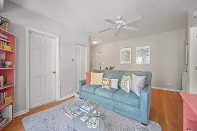 4427 N Lawndale Avenue #1B, Chicago, IL 60625 - Photo 5