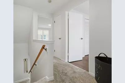 221 S Maple Avenue #C, Oak Park, IL 60302 - Photo 11