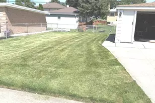 4047 Denley Ave, Schiller Park, IL 60176 - Photo 5
