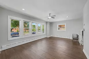 4945 W Addison St, Chicago, IL 60641 - Photo 13