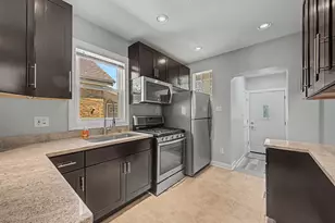 4945 W Addison St, Chicago, IL 60641 - Photo 27