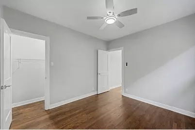 4945 W Addison Street, Chicago, IL 60641 - Photo 19