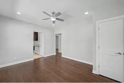 4945 W Addison Street, Chicago, IL 60641 - Photo 15