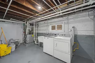 4945 W Addison St, Chicago, IL 60641 - Photo 35