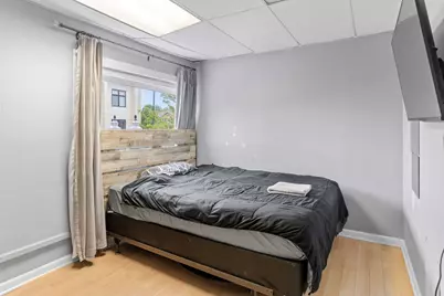 735 W 35th Street, Chicago, IL 60616 - Photo 7