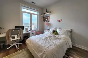 1348 W Roscoe St, Chicago, IL 60657 - Photo 11