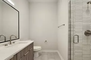1348 W Roscoe St, Chicago, IL 60657 - Photo 13