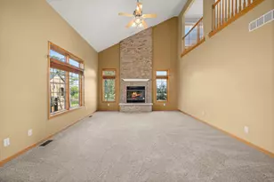 101 Hickory Ln, Kirkland, IL 60146 - Photo 7
