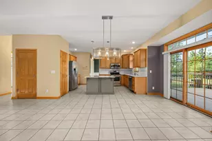 101 Hickory Ln, Kirkland, IL 60146 - Photo 9