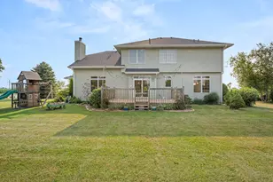 101 Hickory Ln, Kirkland, IL 60146 - Photo 31
