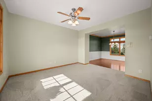 101 Hickory Ln, Kirkland, IL 60146 - Photo 17