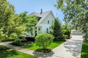 220 Hickory St, Frankfort, IL 60423 - Photo 1