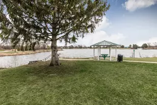 2 Echo Ct, Vernon Hills, IL 60061 - Photo 15
