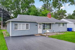 221 N Dorchester Ave, Wheaton, IL 60187 - Photo 1