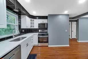 5700 W Montrose Ave, Chicago, IL 60634 - Photo 9