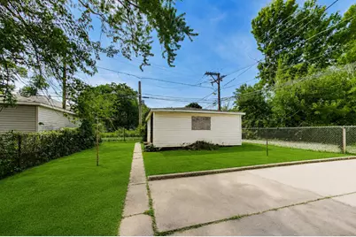 11514 S Yale Avenue, Chicago, IL 60628 - Photo 9