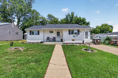 1204 W Violet Street, Freeport, IL 61032 - Photo 1