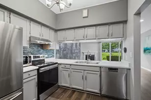 1264 Cranbrook Dr, Schaumburg, IL 60193 - Photo 5