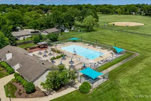 445 Harvest Ln, Roselle, IL 60172 - Photo 23