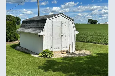 5827 Garden Plain Road, Fulton, IL 61252 - Photo 27