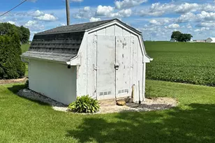 5827 Garden Plain Rd, Fulton, IL 61252 - Photo 27