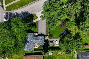 72 W Irving Park Rd, Roselle, IL 60172 - Photo 33