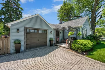 72 W Irving Park Road, Roselle, IL 60172 - Photo 1