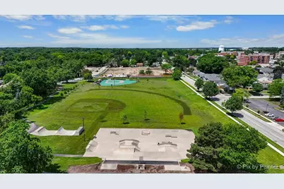 72 W Irving Park Road, Roselle, IL 60172 - Photo 37