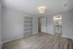 1927 Warwick Ln, Schaumburg, IL 60193 - Photo 17