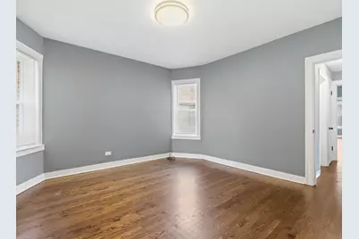 7649 S Yates Boulevard #3, Chicago, IL 60649 - Photo 5