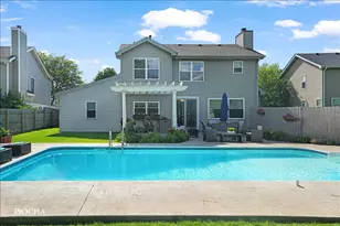 310 Barnaby Dr, Oswego, IL 60543 - Photo 3