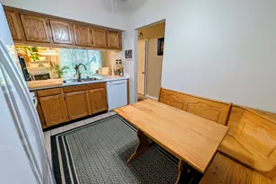 1339 Cranbrook Ct, Schaumburg, IL 60193 - Photo 7