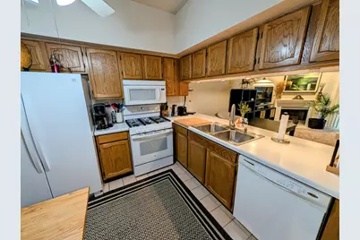 1339 Cranbrook Court, Schaumburg, IL 60193 - Photo 5