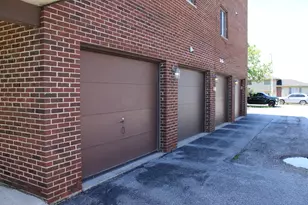 19561 Lake Shore Dr, Lynwood, IL 60411 - Photo 3