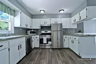2801 Benjamin Dr, Wonder Lake, IL 60097 - Photo 7