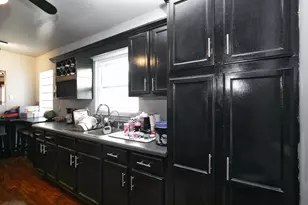 8126 S Chappel Ave, Chicago, IL 60617 - Photo 11