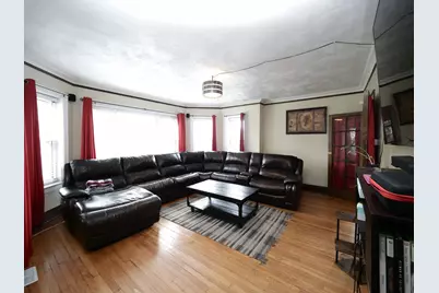 8126 S Chappel Avenue, Chicago, IL 60617 - Photo 3