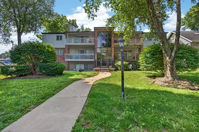 1111 E Jefferson Street #9, Bloomington, IL 61701 - Photo 1