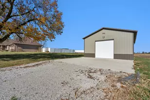 10739 E 3200 N Rd, Blackstone, IL 61313 - Photo 71