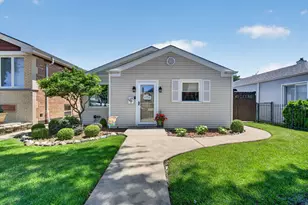 6109 S Neenah Ave, Chicago, IL 60638 - Photo 1