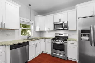 7351 W Barry Ave, Chicago, IL 60707 - Photo 9