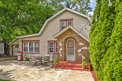 1078 Greenview Avenue, Des Plaines, IL 60016 - Photo 1