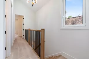 1442 W Fletcher St, Chicago, IL 60657 - Photo 25