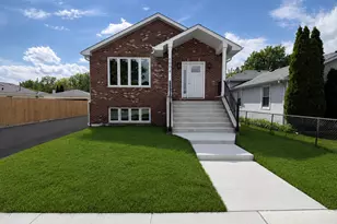 6604 Chester Ave, Hodgkins, IL 60525 - Photo 1