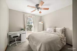 208 Iris Dr, Streamwood, IL 60107 - Photo 11